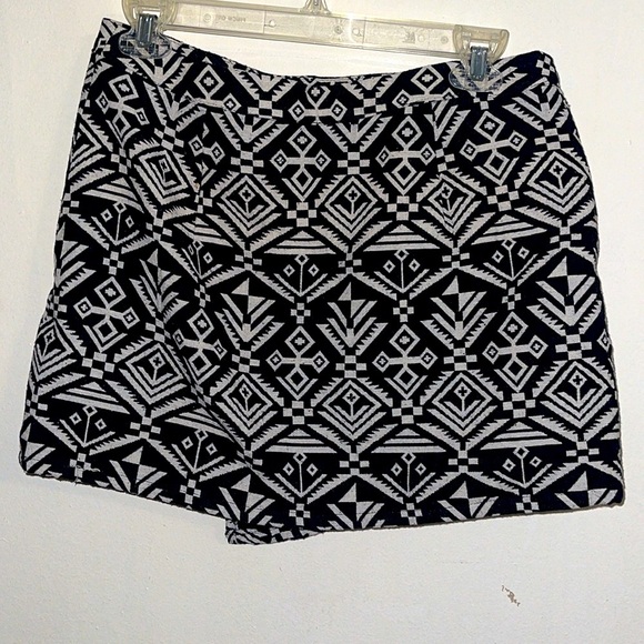 🌹A’GACI MINI SKIRT - Picture 3 of 4